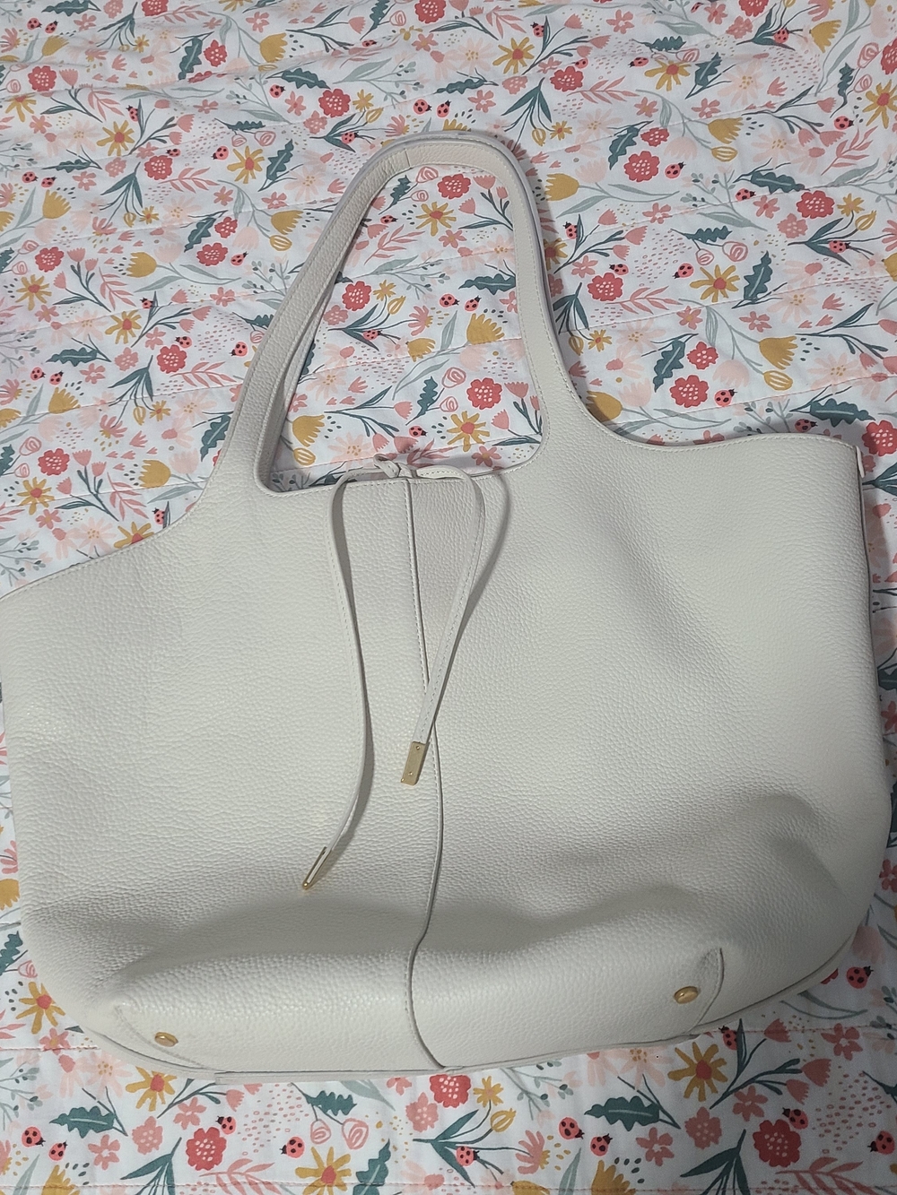 Vince Cream Pebbled Leather Tote - Picture 4 of 7